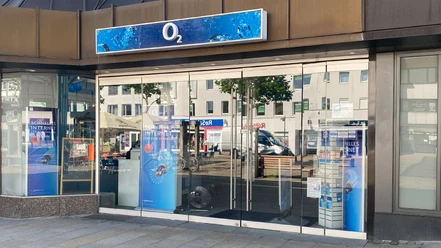 O2-Shop_Porschestrasse_Aussenansicht.jpg O2-Shop in der Porschestraße
