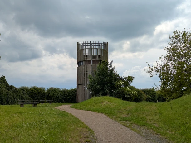 01 Aussichtsturm Luneplate (c) CC0 Taurean Reddeck.jpg Aussichtsturm im Naturschutzgebiet Luneplate