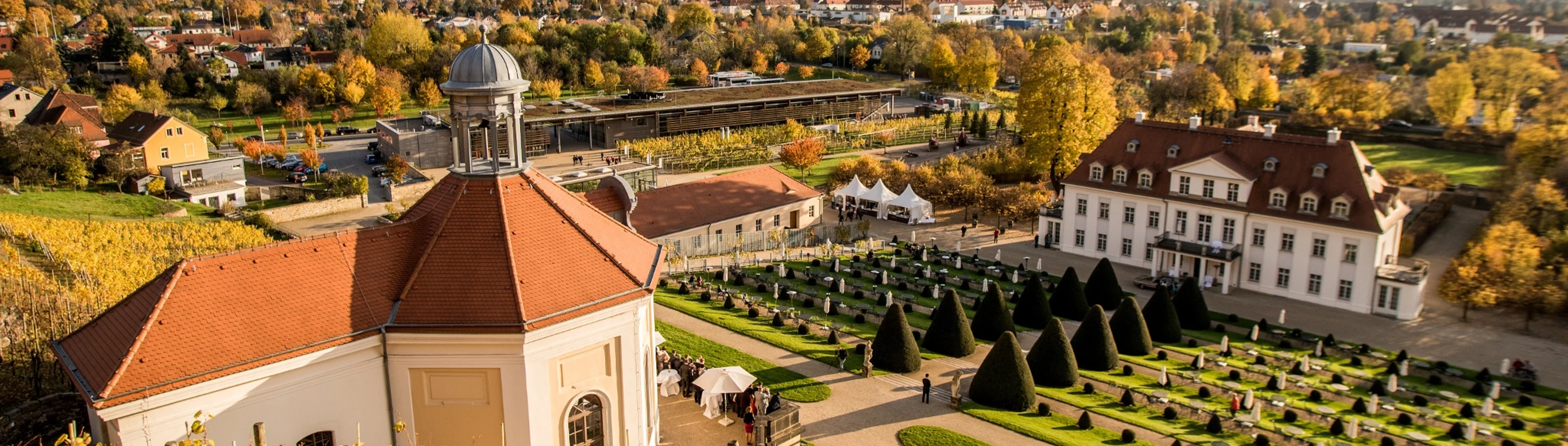 Schloss Wackerbarth im Herbst