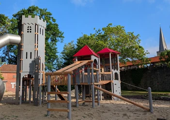 Ritterspielplatz.jpg
