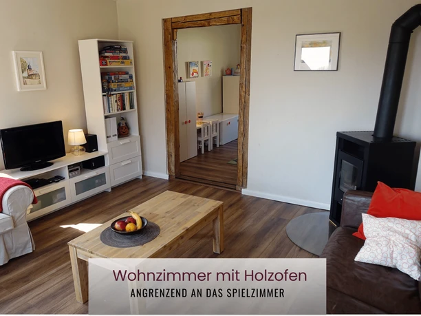 Haus Asgard in Hüttenrode - Wohnzimmer mit Holzofen Haus Asgard in Hüttenrode - Wohnzimmer mit Holzofen