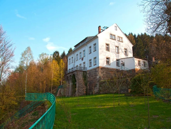 Herzlich willkommen in der Burg Schöna