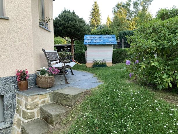 B2BA2EDF-C487-460A-82DF-072D7715FEAE