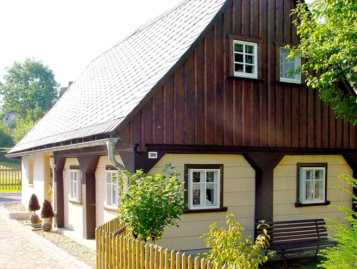 Außenansicht Eingangsbereich