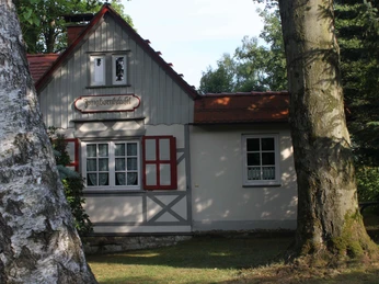 Das Jungbornhäusel im Grünen