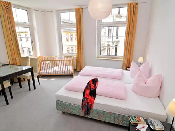Familienzimmer (Foto Kersten Mahler) Familienzimmer (Foto Kersten Mahler)