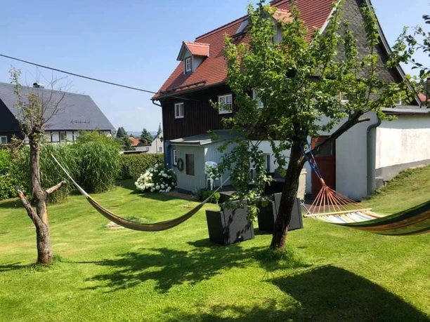 673E75CC-0A30-4D41-B39A-3FE3C8ACCE34