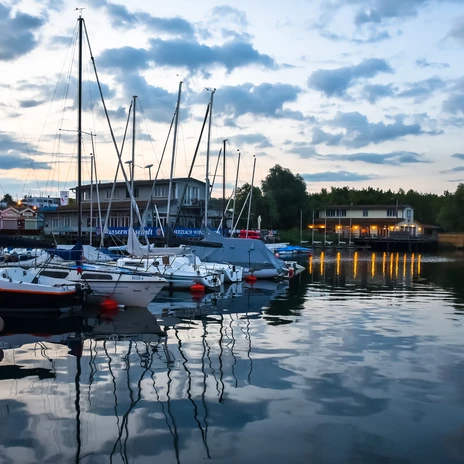 Cospudener See Hafen abends_J. Reese Cermak.jpg