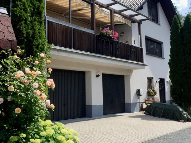 Gebäudeansicht von der Ferienwohnung Luna!