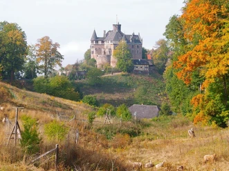 X5H2_Schloss_Berlepsch__c_Peter_Kerst.jpg