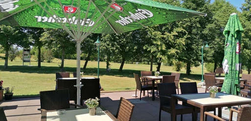 Golf und Country Club_Golferin