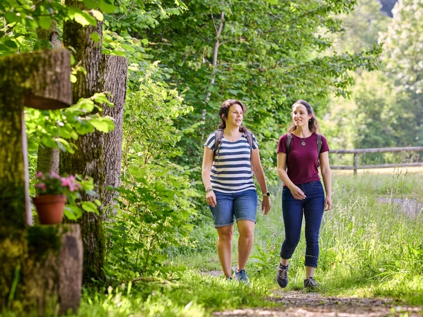 Stationenweg zur Lourdes Grotte in Marbach