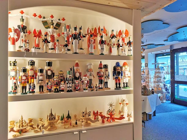 Fachgeschäft für erzgebirgische Volkskunst Erzberger Holzkunst in Zwönitz