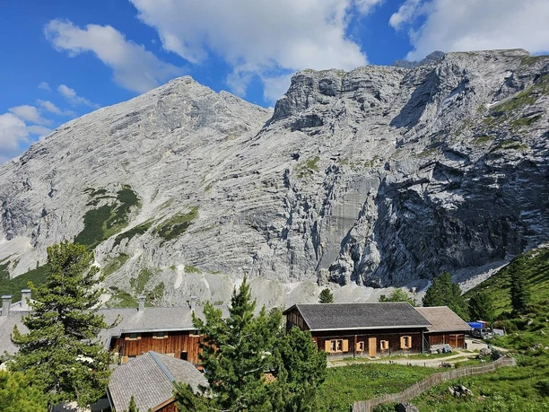 Schachenhaus_seitlich