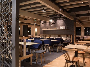 Schlossfeld - Barmade AG-5466-4.jpg