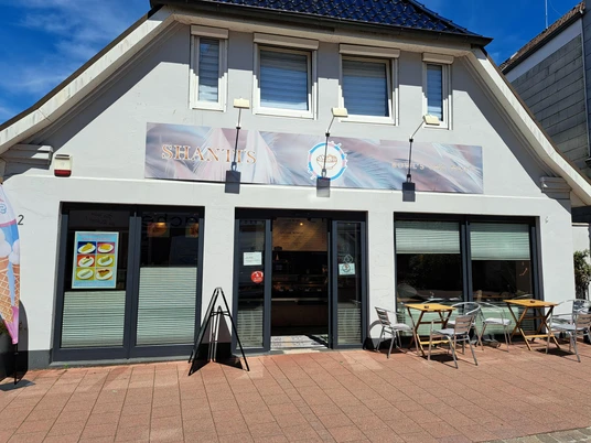 Außenansicht Shantis.jpg