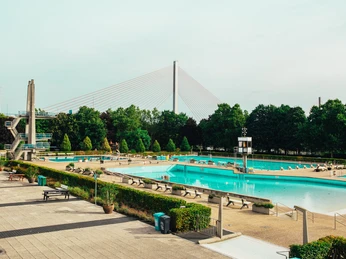 Römerbad Schwimmbecken