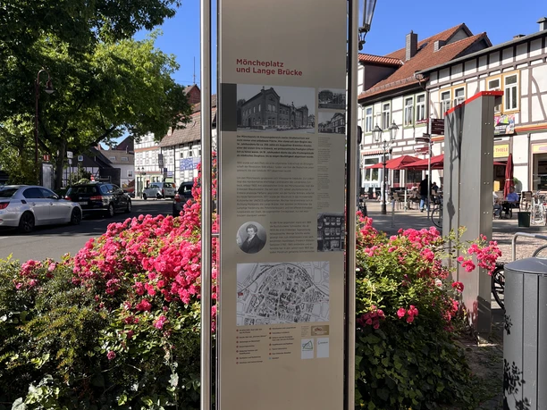 PS.Pfad Schild H.jpeg