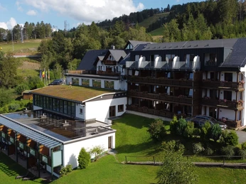 Waldhotel Willingen Außenansicht 1.JPG