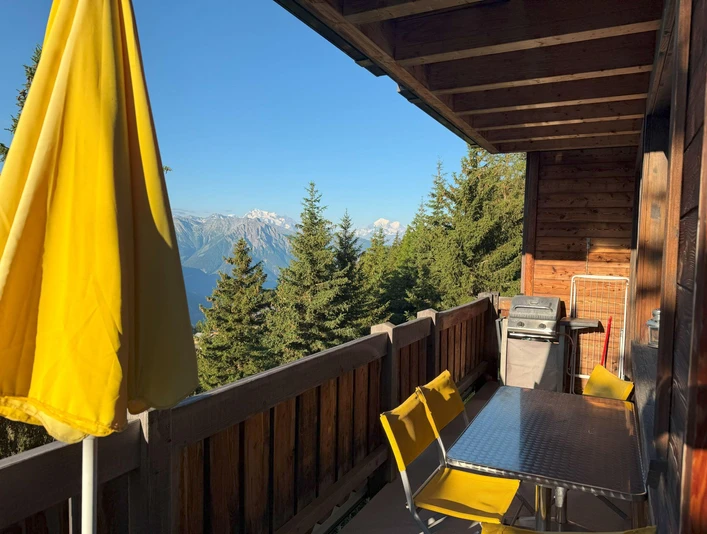 Sonnenterrasse mit Grill