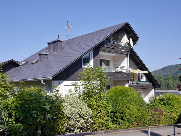 Hausansicht-Fewo-Steingrotte-Willingen-Sauerland (1500x1069).jpg