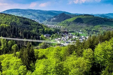 skywalk-drohne-mai-23 (1001x667).jpg