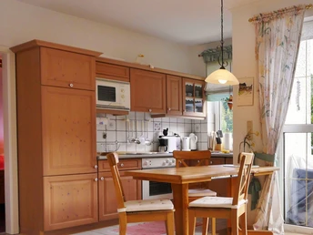 Essbereich-und-Küche-Fewo-Saller-Willingen (2000x1542).jpg