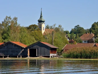 Bootshütten_mit Kirche - Seehausen