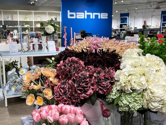 Bahne-Sønderborg-blomster-og-skilt