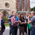 FotoStadtführungWarburg.jpg Gruppe bei einer Stadtführung mit Guide in Warburg
