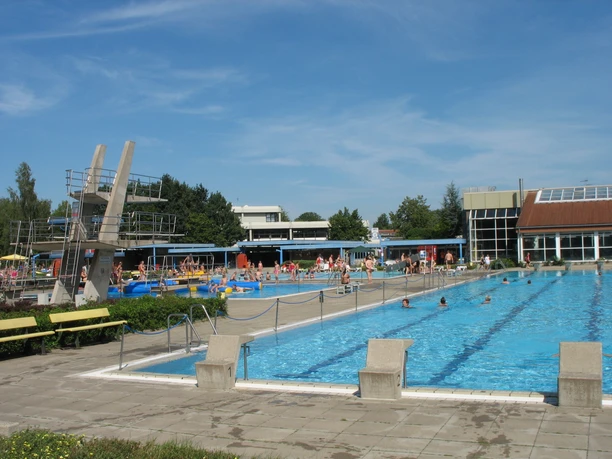 Freibad Quakenbrück.jpg Freibad Quakenbrück.jpg