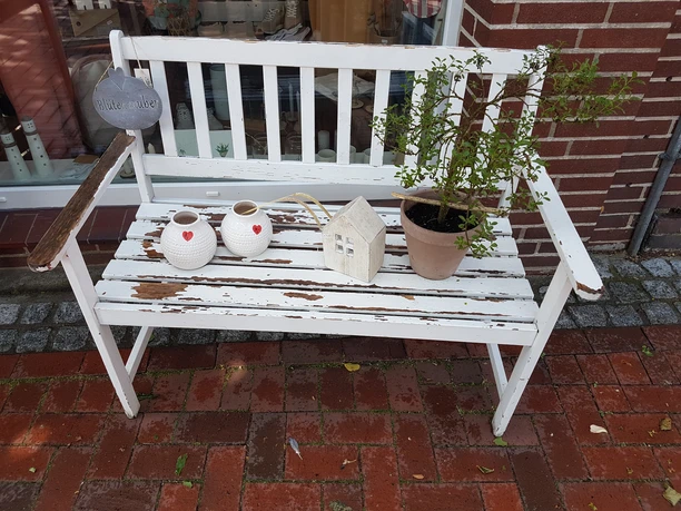 Otterndorf_Shabby Lodge_Bank mit Deko