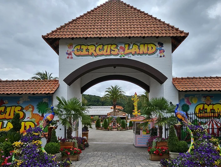 Charles Knie`s Circus Land