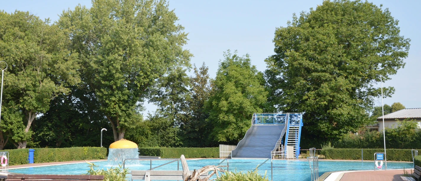 Freibad am Bolzberg2019 copyright Gemeinde Ilsede.jpg