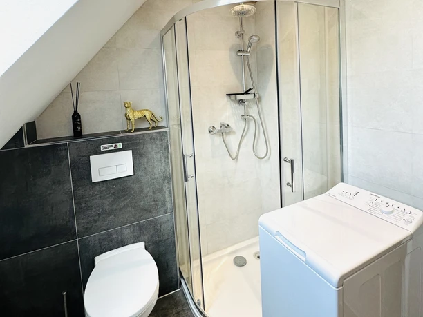 Dusche.jpg Dusche.jpg