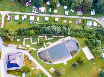 Campingplatz Regenbogen in Bad Gandersheim - Luftansicht Campingplatz Regenbogen in Bad Gandersheim - Luftansicht