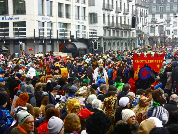 Peti's FasnachtsTour