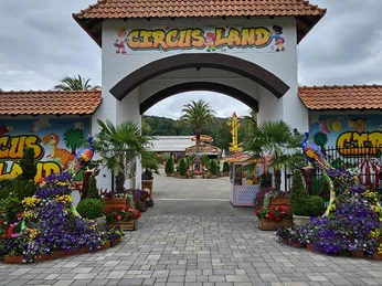 Charles Knie`s Circus Land