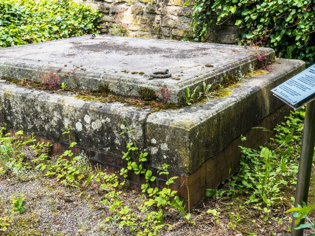 Hessisch Oldendorf – Grab der Fam. Baxmann Hessisch Oldendorf – Grab der Fam. Baxmann