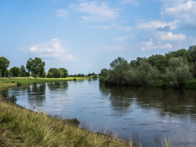Weserbergland - Weserufer Weserbergland - Weserufer