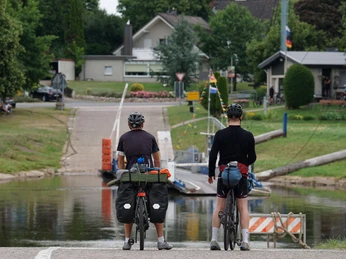 Hessisch Oldendorf - Weserfähre Großenwieden Hessisch Oldendorf - Weserfähre Großenwieden