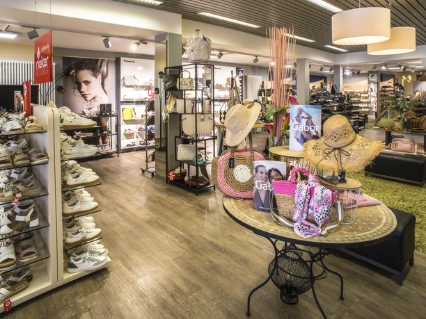 Sortiment von Schuh Peters Auszug des Sortiments von Schuh Peters