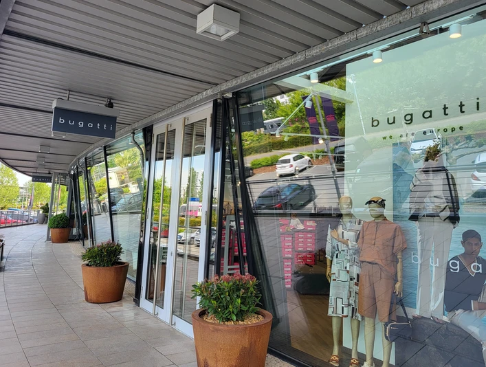 Bugatti Outlet Store