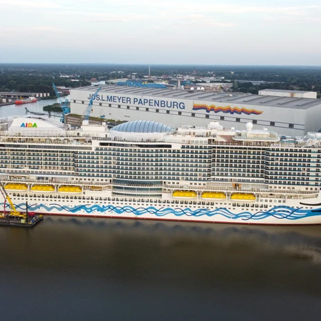 Meyer Werft in Papenburg - Kreuzfahrtschiff AIDAcosma 2021 ©Emsland Tourismus GmbH(2).jpg