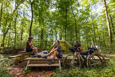 Radfahrer am Campground in Perl