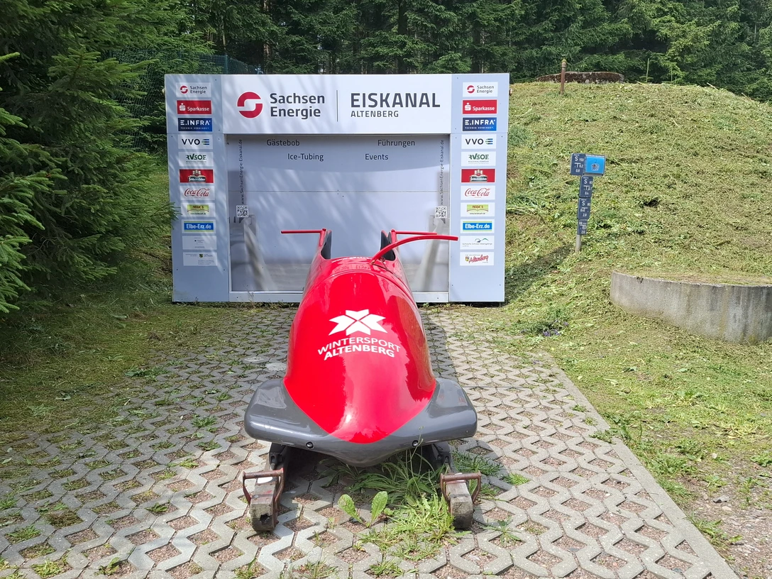Fotopoint Bob SachsenEnergie-Eiskanal Altenberg.jpg