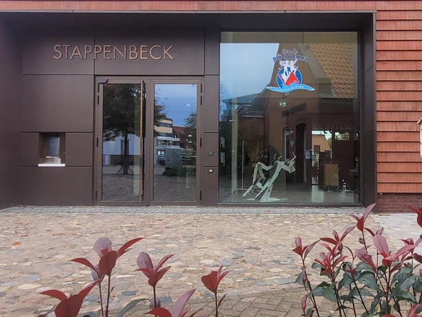 Eingang Stappenbeck Bücherei