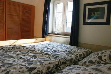 FH_Bamler_Schlafzimmer_Doppelbett_irs.jpg