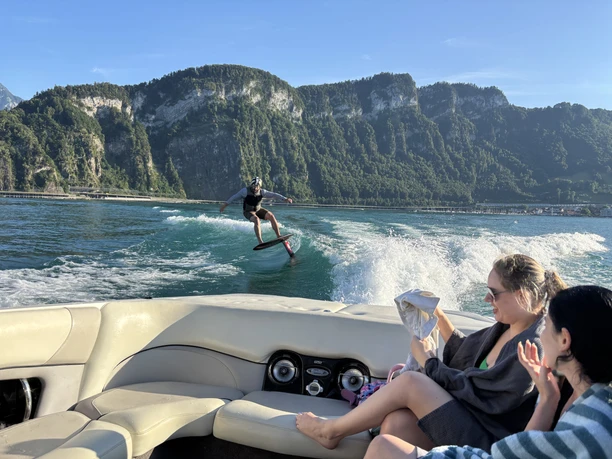 Surfsession.ch Wakesurfen Luzern 4.jpg