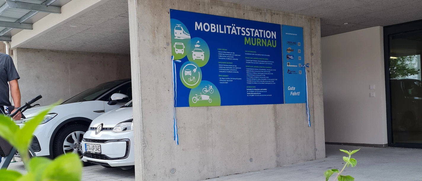 Mobilitätsstation am Bahnhof Zuschnitt@Heidi Bernhard.jpg